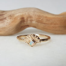 Load image into Gallery viewer, Mystic Eye Ring, 10k Gold, Opal
