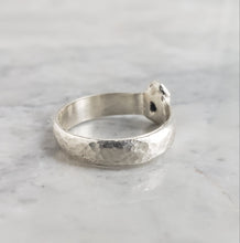 Load image into Gallery viewer, Rough Sapphire Ring, Silver