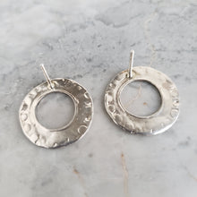 Load image into Gallery viewer, Fulvia Earrings, Silver