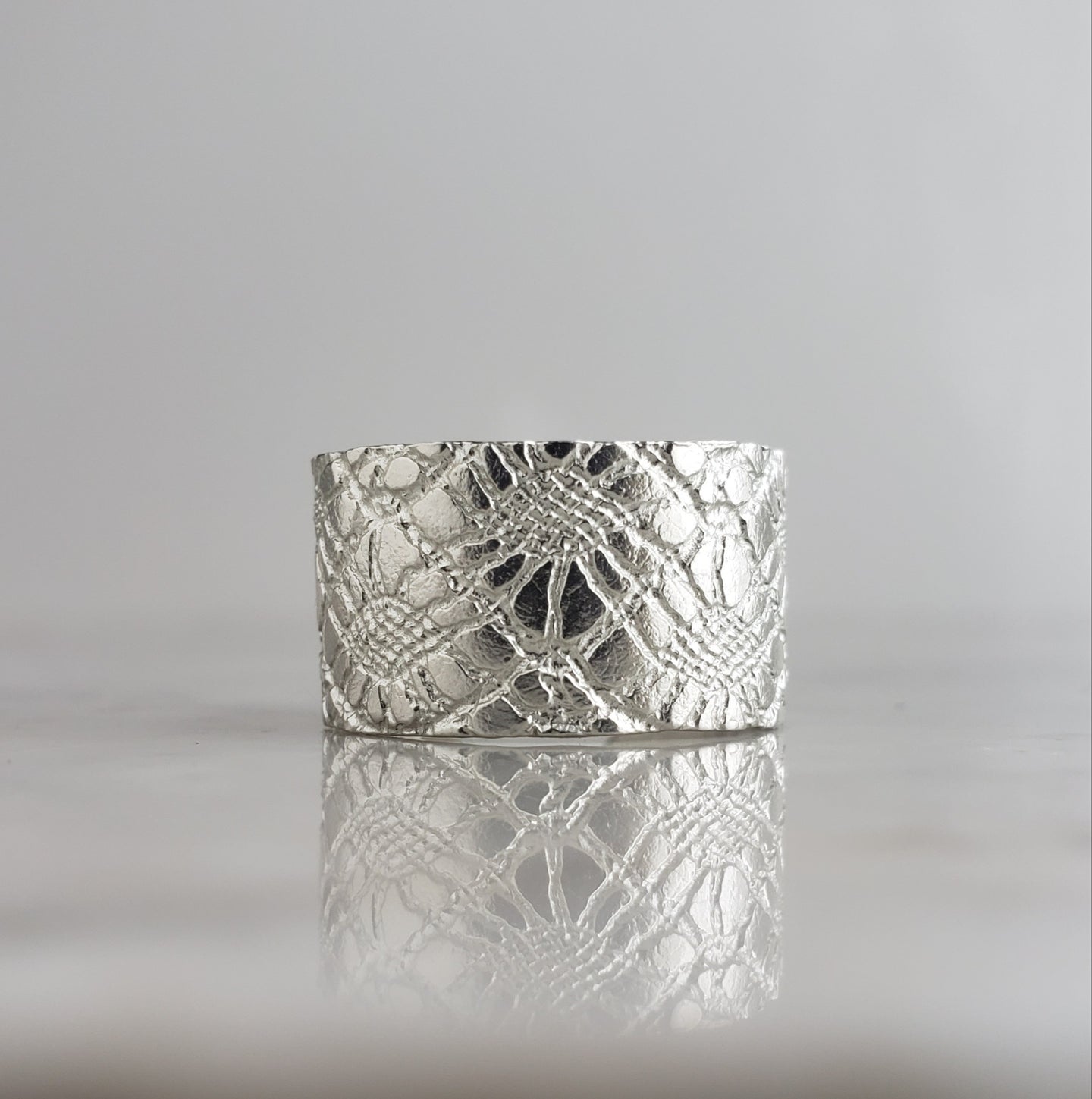 Iolanda's Lace  Rings in Sterling Silver