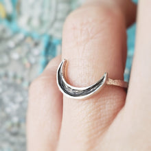 Load image into Gallery viewer, Crescent Moon Ring, Silver
