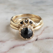 Load image into Gallery viewer, Beaded Tulip Ring, Black Diamond, 10k Yellow Gold, Size 6.5
