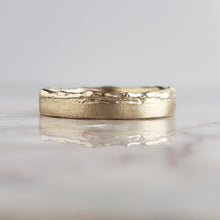 Load image into Gallery viewer, Mountain Peak Band, 10k Yellow Gold, 4mm wide
